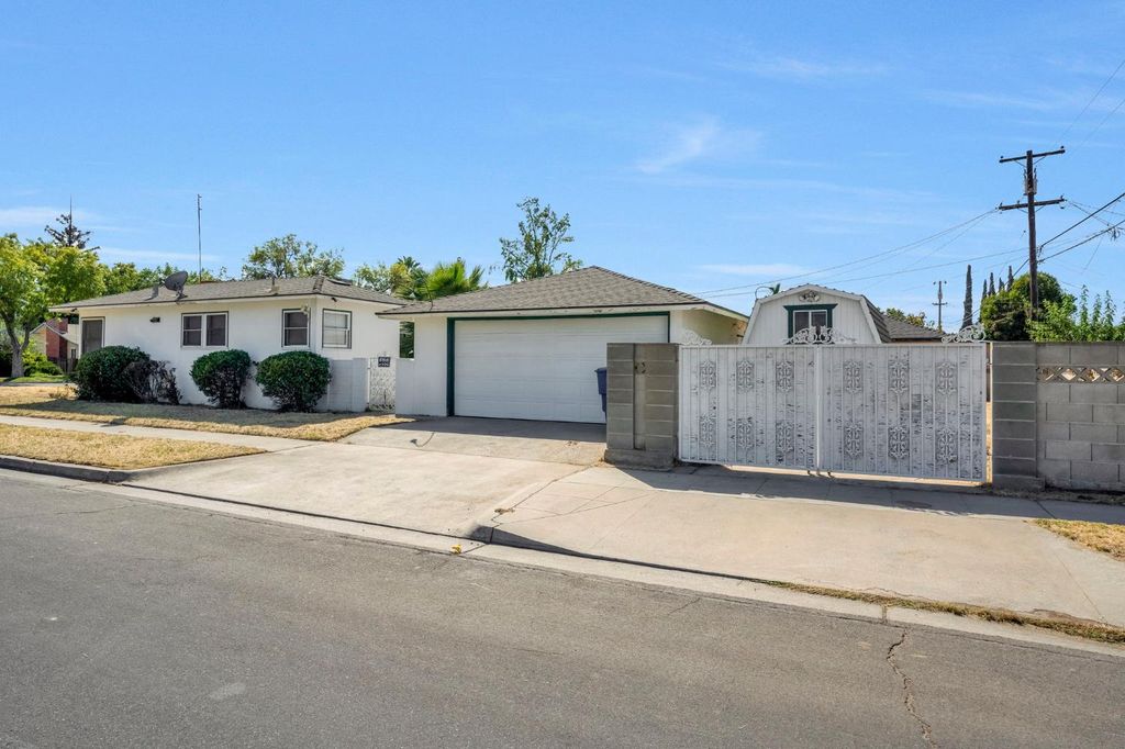 Image 4 of property listing at 2847 E Michigan, Fresno, CA 93703