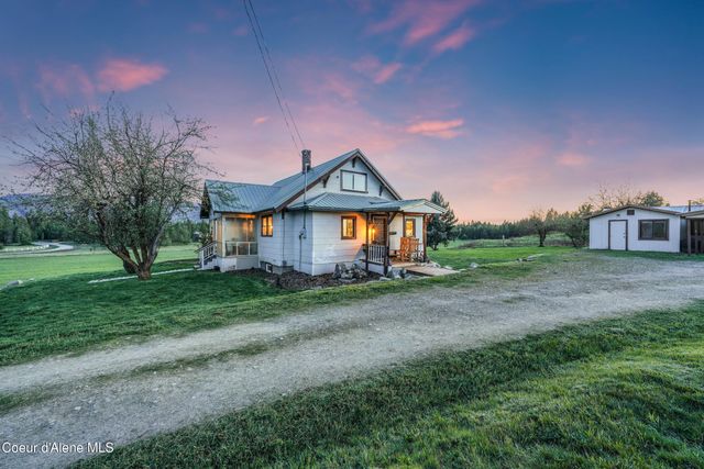 1050 Eastside RD, Priest River, ID 83856