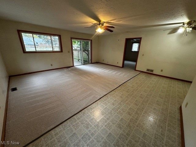 6606 Crossview Road, Seven Hills, OH 44131