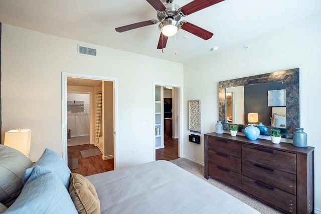 9900 McNeil DR 12-12305, Austin, TX 78750