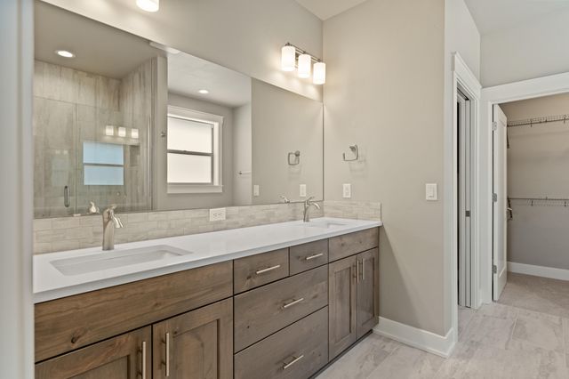 2622 NW Redwood Circle 40, Redmond, OR 97756