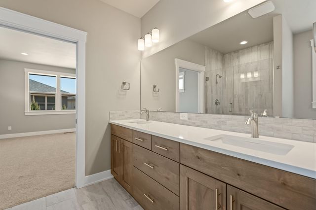 2622 NW Redwood Circle 40, Redmond, OR 97756