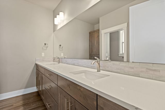 2622 NW Redwood Circle 40, Redmond, OR 97756
