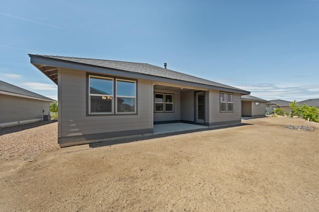 2622 NW Redwood Circle 40, Redmond, OR 97756