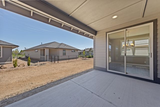 2622 NW Redwood Circle 40, Redmond, OR 97756