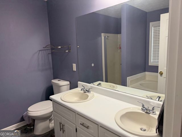 4165 Eden Valley Drive, Loganville, GA 30052