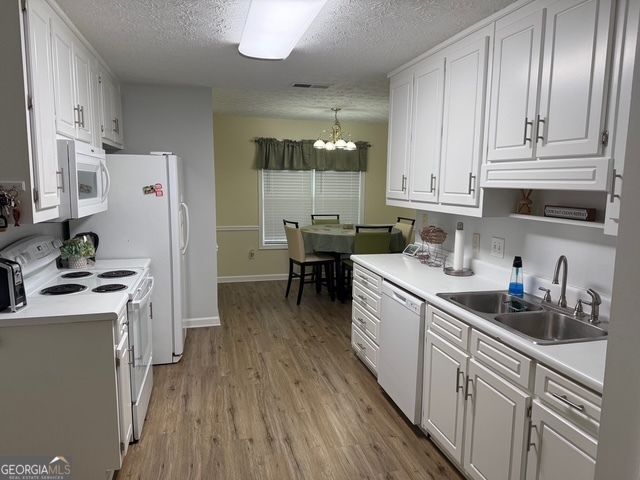 4165 Eden Valley Drive, Loganville, GA 30052