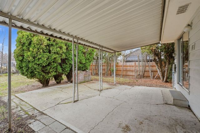 11822 E 15th Ave, Spokane Valley, WA 99206