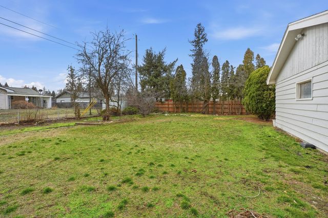 11822 E 15th Ave, Spokane Valley, WA 99206