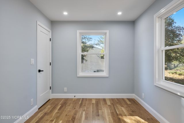 18 Bolingbroke Drive, Toms River, NJ 08757