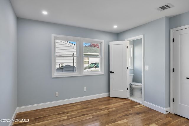 18 Bolingbroke Drive, Toms River, NJ 08757