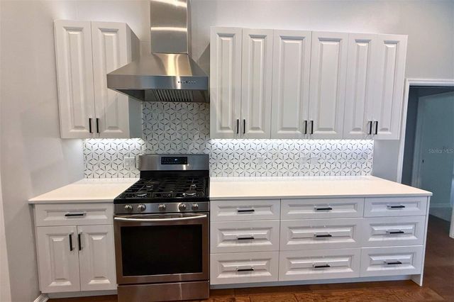 4824 HANGING MOSS LANE, Sarasota, FL 34238