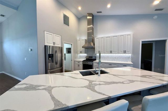 4824 HANGING MOSS LANE, Sarasota, FL 34238