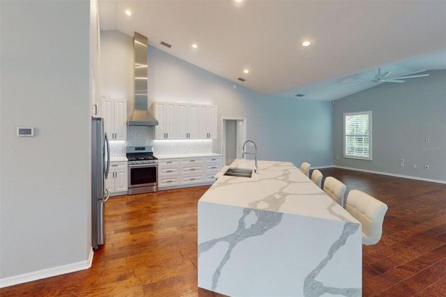 4824 HANGING MOSS LANE, Sarasota, FL 34238