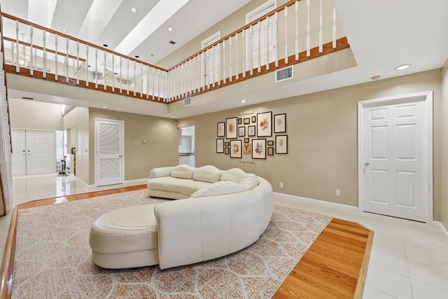 14410 64th Way N, Palm Beach Gardens, FL 33418