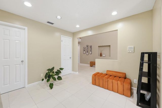 14410 64th Way N, Palm Beach Gardens, FL 33418