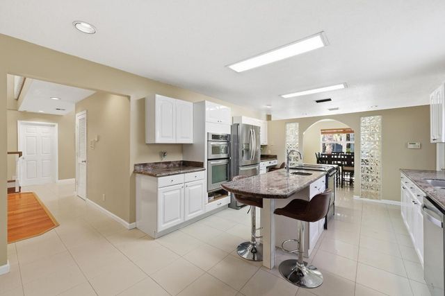 14410 64th Way N, Palm Beach Gardens, FL 33418