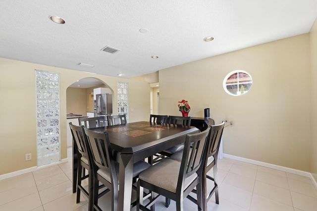 14410 64th Way N, Palm Beach Gardens, FL 33418