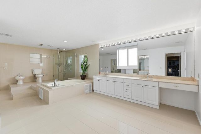 14410 64th Way N, Palm Beach Gardens, FL 33418