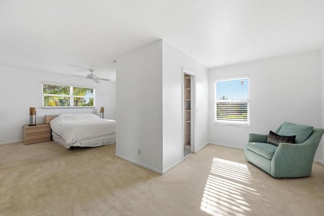 14410 64th Way N, Palm Beach Gardens, FL 33418