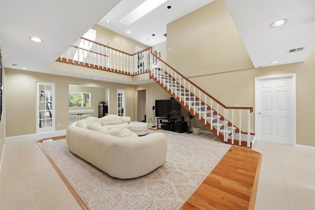 14410 64th Way N, Palm Beach Gardens, FL 33418