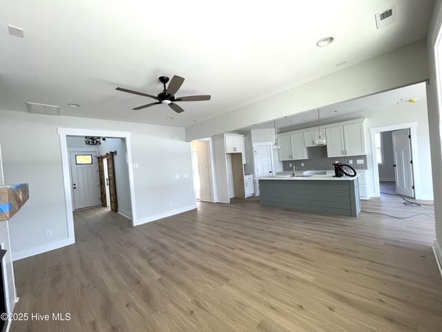 201 Coastline Circle, Swansboro, NC 28584