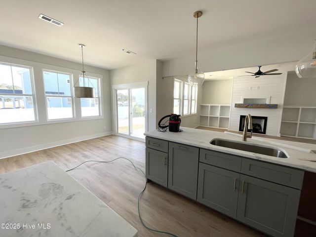 201 Coastline Circle, Swansboro, NC 28584