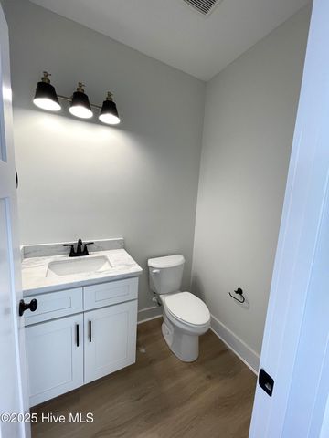 201 Coastline Circle, Swansboro, NC 28584