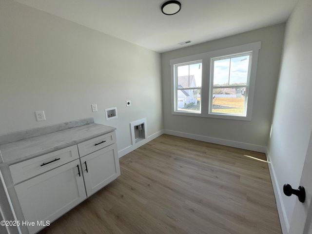 201 Coastline Circle, Swansboro, NC 28584