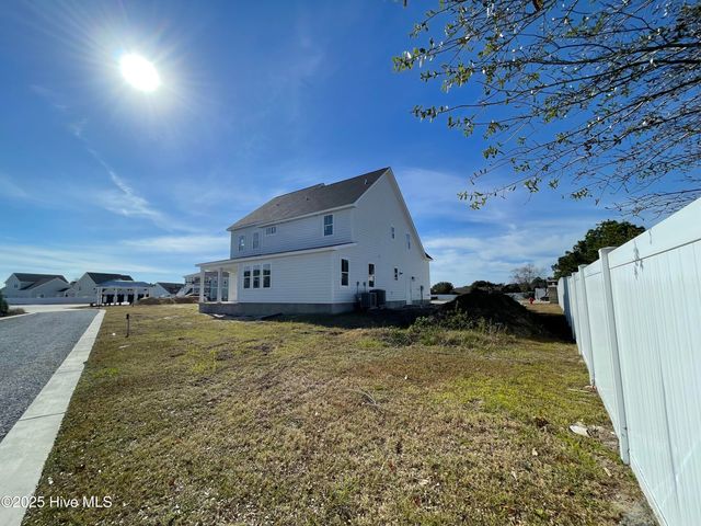 201 Coastline Circle, Swansboro, NC 28584