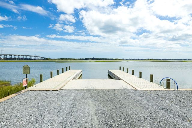 201 Coastline Circle, Swansboro, NC 28584