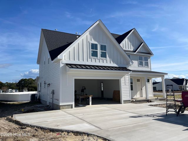 201 Coastline Circle, Swansboro, NC 28584