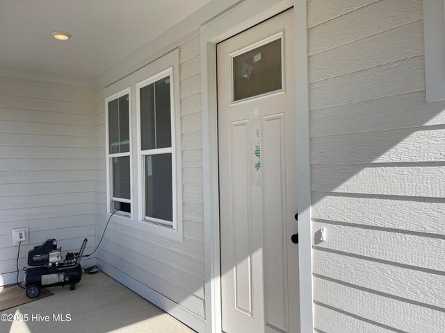 201 Coastline Circle, Swansboro, NC 28584