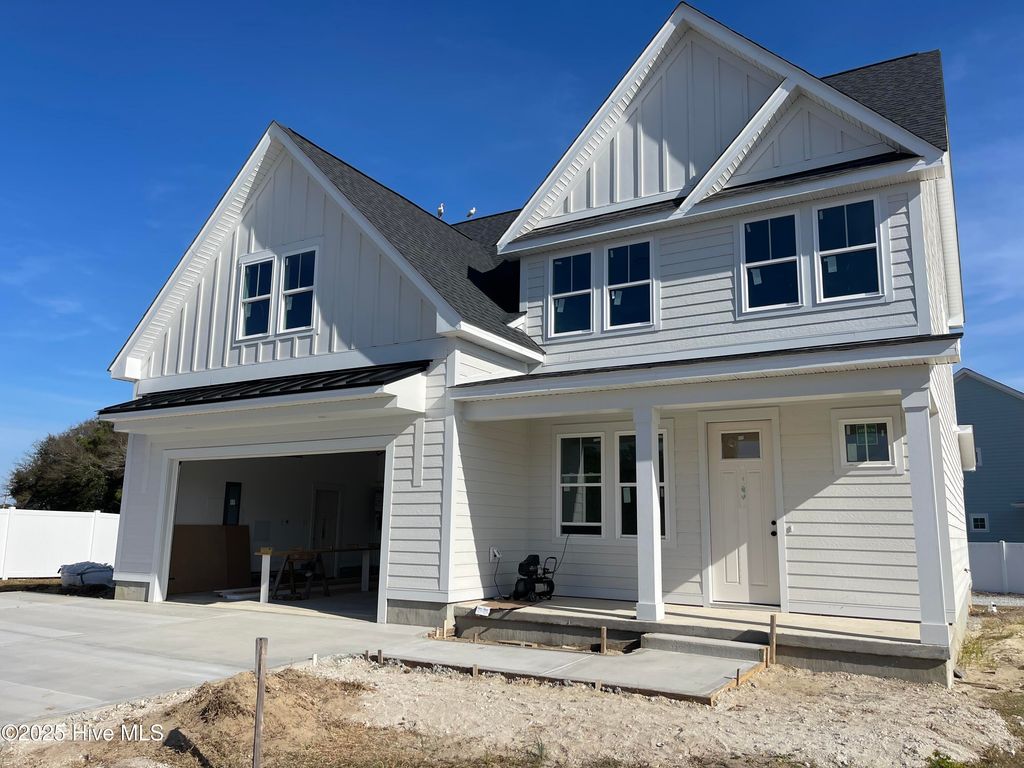 201 Coastline Circle, Swansboro, NC 28584