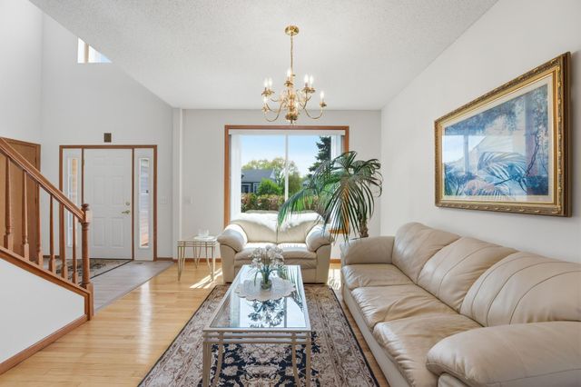 1573 Johnny Cake Alcove, Eagan, MN 55122