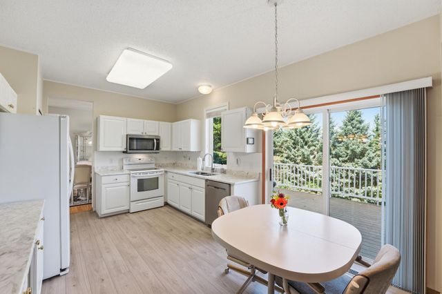 1573 Johnny Cake Alcove, Eagan, MN 55122