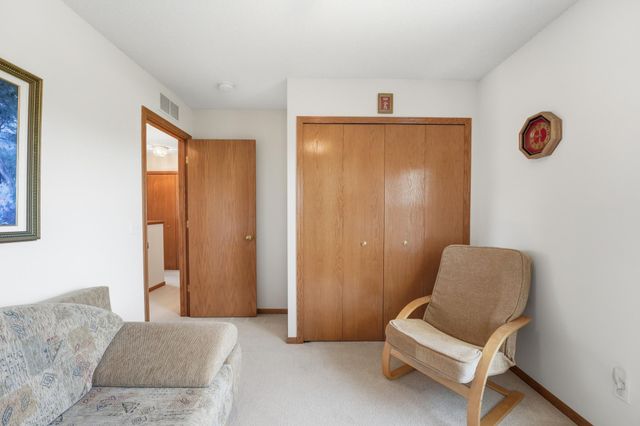1573 Johnny Cake Alcove, Eagan, MN 55122