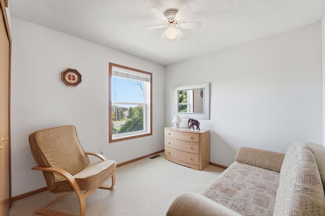 1573 Johnny Cake Alcove, Eagan, MN 55122