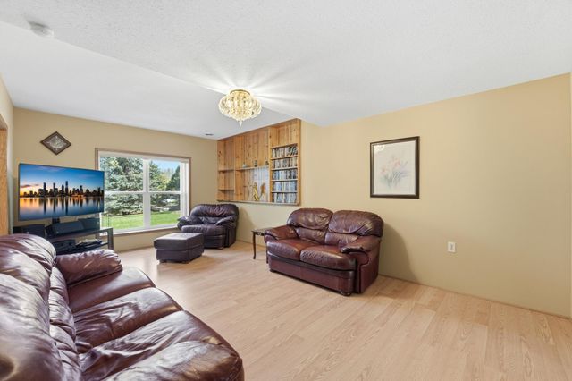 1573 Johnny Cake Alcove, Eagan, MN 55122