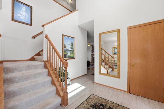 1573 Johnny Cake Alcove, Eagan, MN 55122