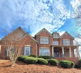 881 Creekview Bluff Way, Buford, GA 30518