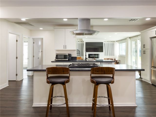 5518 W 117th Street, Hawthorne, CA 90304