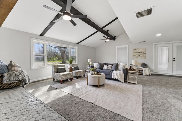 17250 SW Bannon Rd, Rose Hill, KS 67133