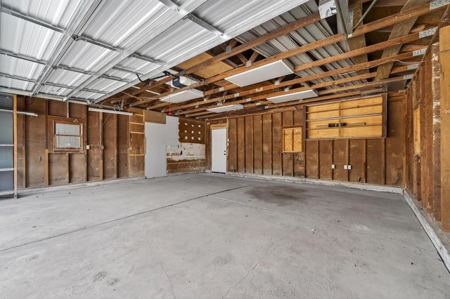 17250 SW Bannon Rd, Rose Hill, KS 67133