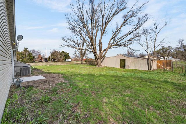 17250 SW Bannon Rd, Rose Hill, KS 67133