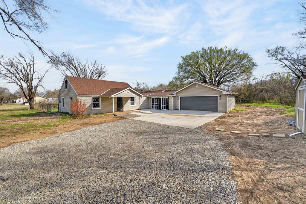 17250 SW Bannon Rd, Rose Hill, KS 67133