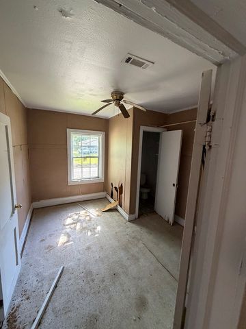 1222 E Adams, Dothan, AL 36303