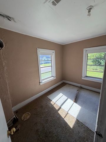 1222 E Adams, Dothan, AL 36303