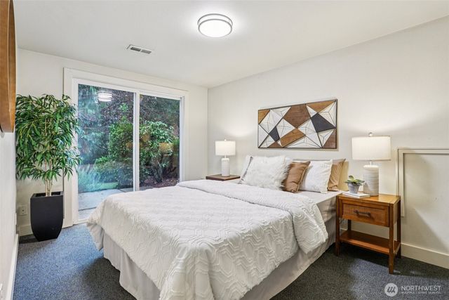 5733 155th Avenue NE, Redmond, WA 98052