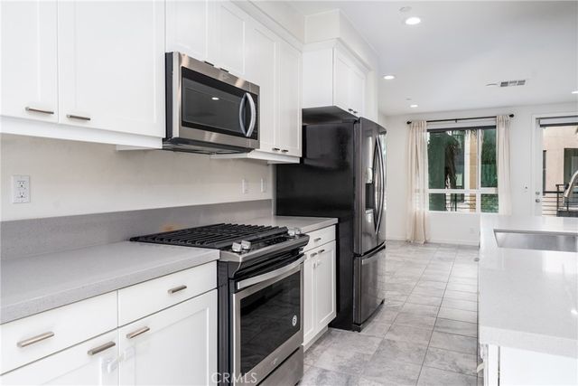 2850 N Glassell St, Orange, CA 92865